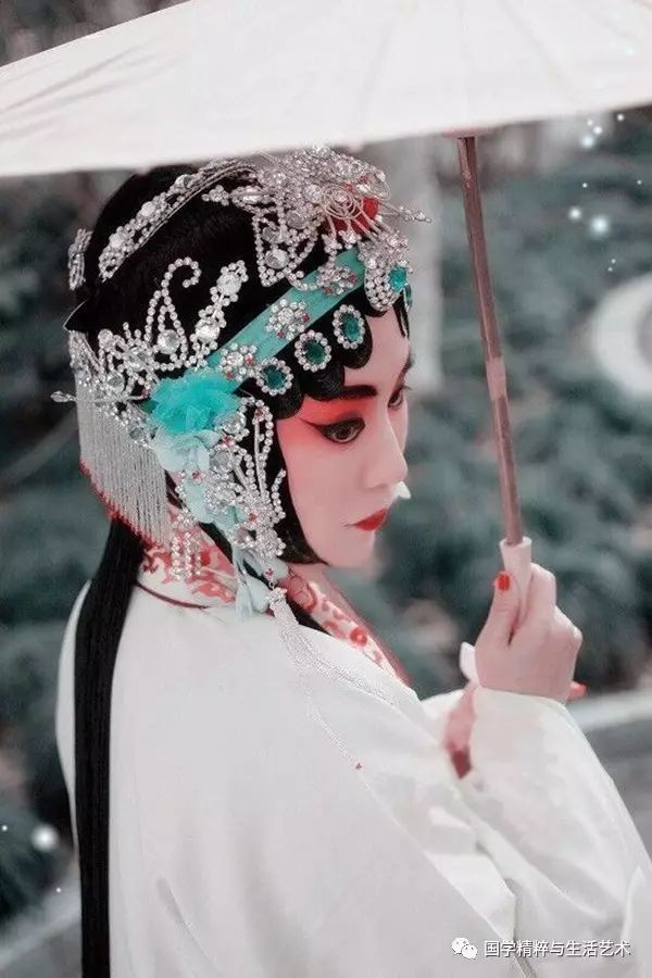 现代国风:平面设计的诗意重构