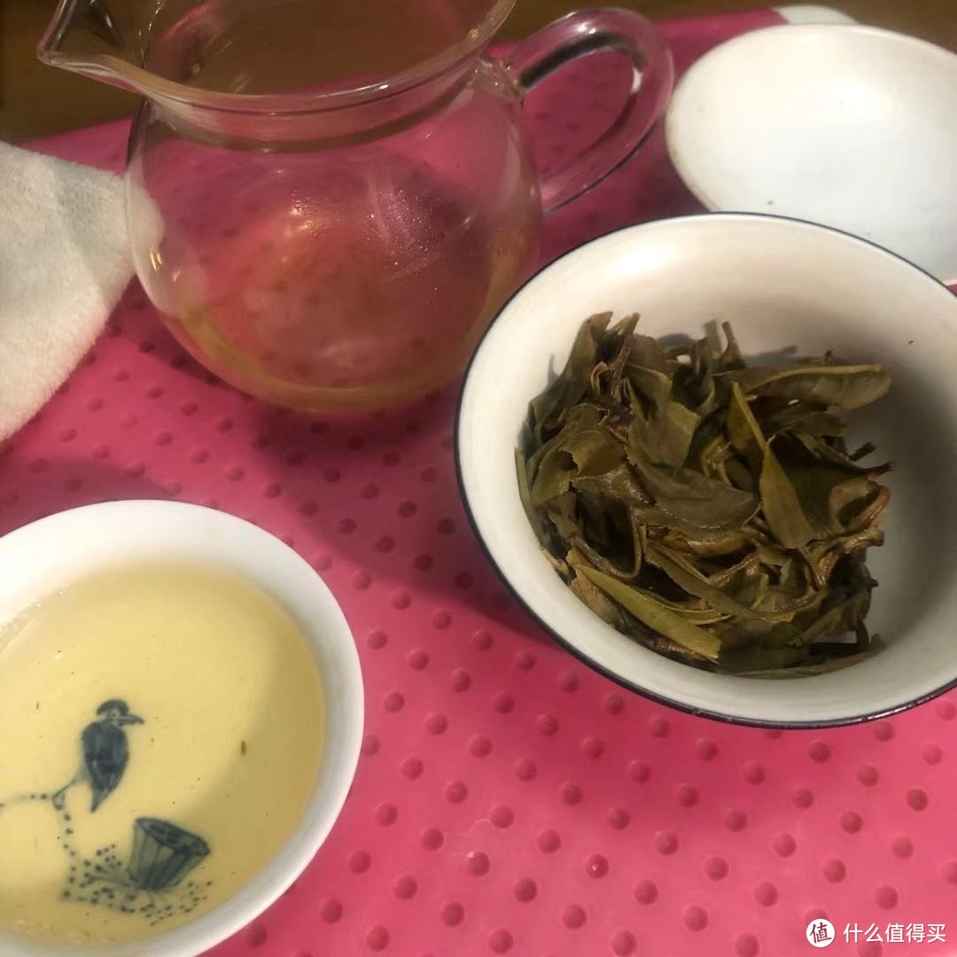 茶盘修补：匠心独运的平面设计图鉴